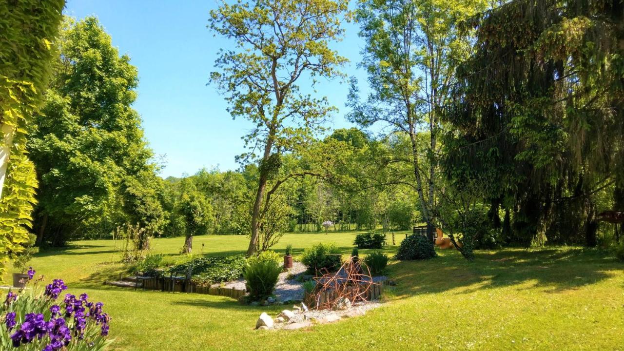 Domaine De L'Olifant Bed & Breakfast Champanges Екстериор снимка