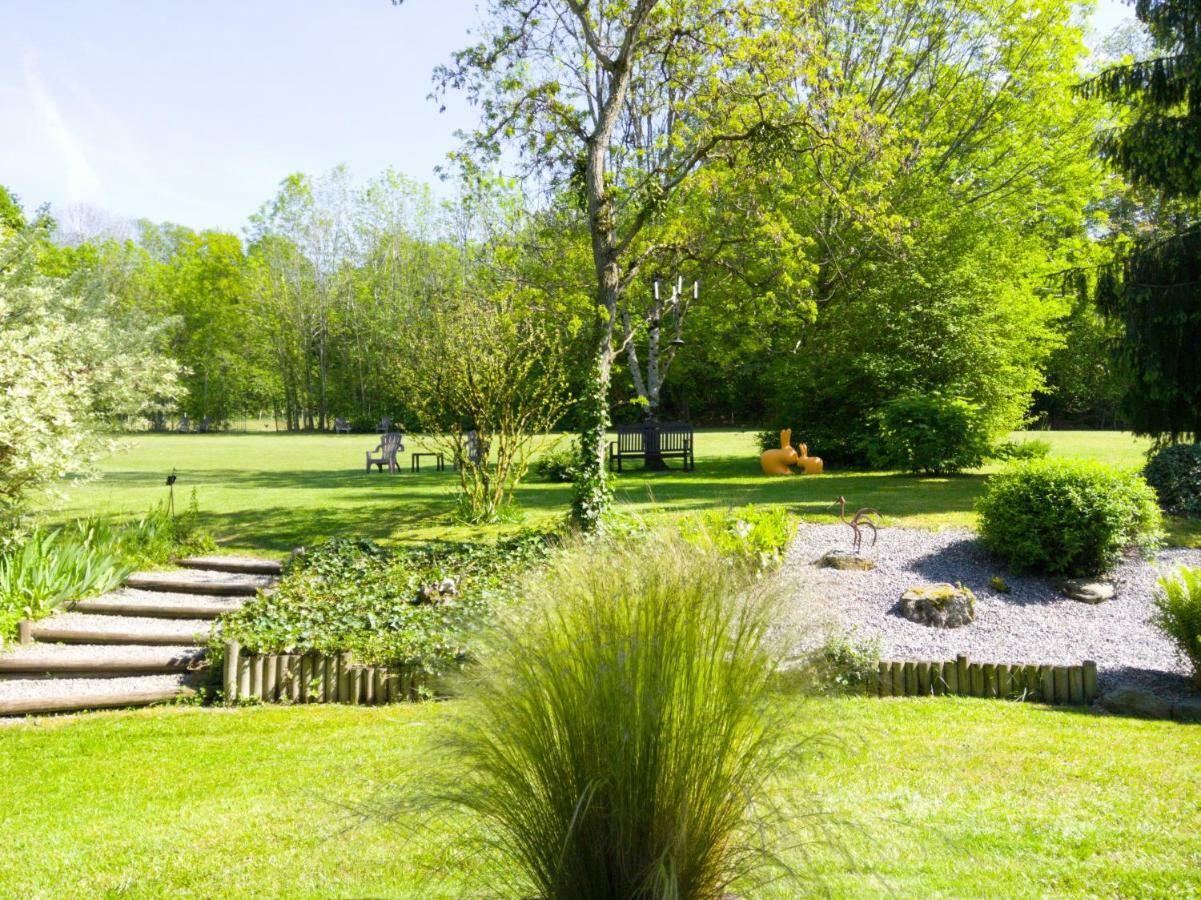 Domaine De L'Olifant Bed & Breakfast Champanges Екстериор снимка