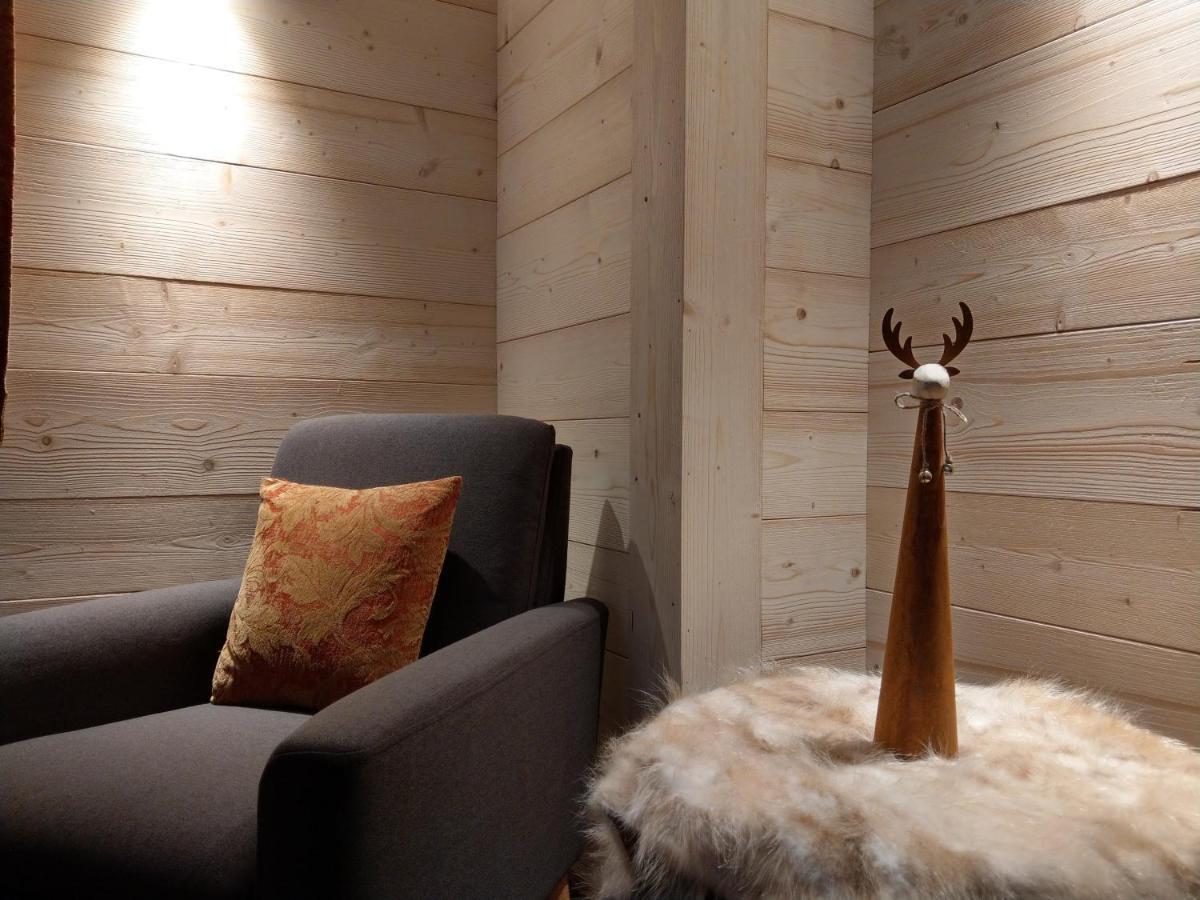 Domaine De L'Olifant Bed & Breakfast Champanges Екстериор снимка